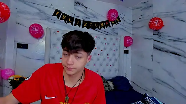 Ari and Storm online show from 02-19-26, 02:47