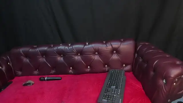 Scarlett 14  online show from 10-01-25, 03:33