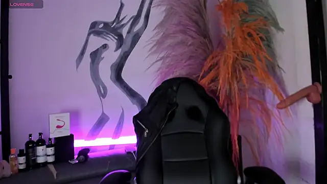 LiamDeep online show from 10-23-25, 09:02