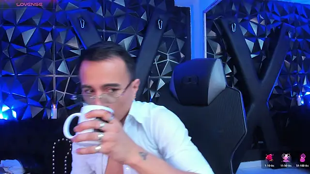 LiamDeep online show from 03-12-26, 08:24