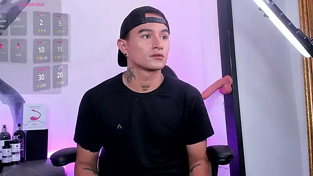 LiamDeep online show from 10-19-25, 06:21