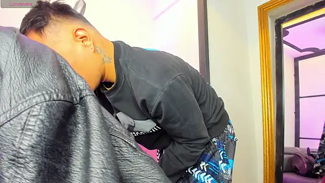 LiamDeep online show from 11-14-25, 08:45