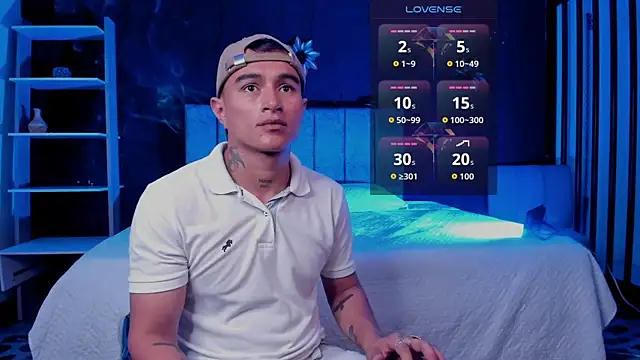 Snapshot of LiamDeep chatting on 05-16-26, 08:30 LiamDeep online show from 05-16-26, 08:30