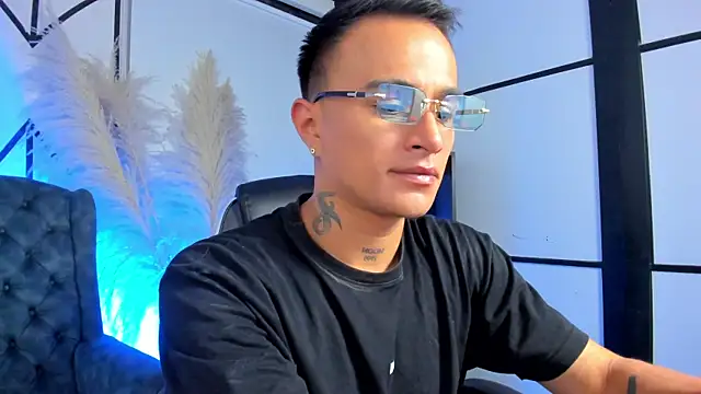 LiamDeep online show from 03-02-26, 05:19