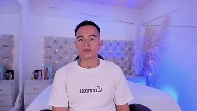 LiamDeep online show from 12-18-25, 08:34