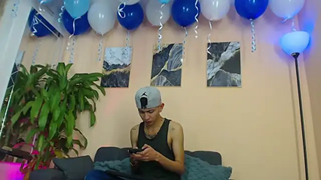 Marcus and Tony online show from 03-10-26, 03:43