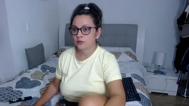 sophie lopez1 online show from 02-18-26, 01:58