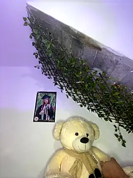Snapshot of Melody_rouxxx chatting on 10-08-25, 11:38 Melody rouxxx online show from 10-08-25, 11:38