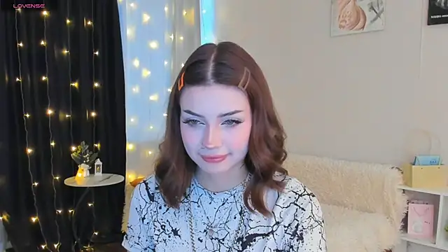 PurrrBerry online show from 01-06-26, 04:27