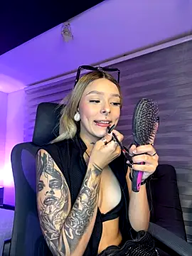 SkyThompson online show from 11-15-25, 05:00