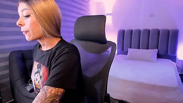 SkyThompson online show from 10-16-25, 05:05