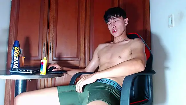 rowanbigboy23 online show from 09-20-25, 04:06