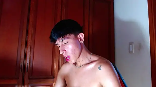 rowanbigboy23 online show from 09-22-25, 01:50