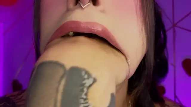 Hollyxx  online show from 03-04-26, 03:31