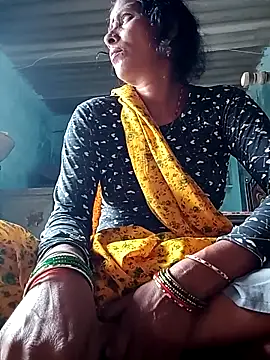Snapshot of Miss_kiran chatting on 09-18-25, 05:21 Miss kiran online show from 09-18-25, 05:21