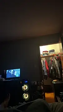 Lunablu13 online show from 12-13-25, 08:04