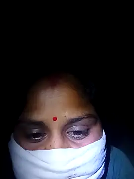 Sheema tyagi online show from 10-22-25, 03:11