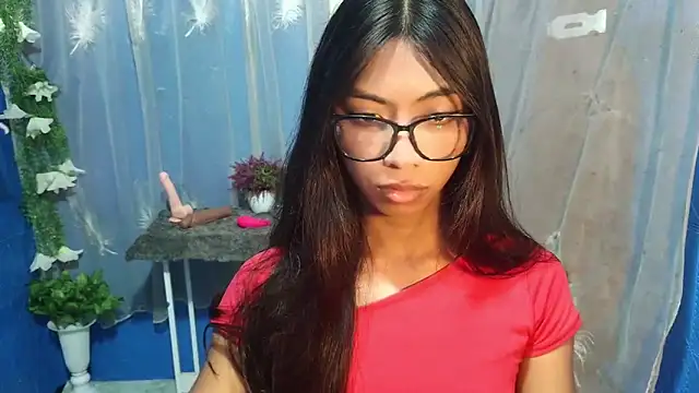 Snapshot of Kayra_Slut122 chatting on 10-06-25, 11:44 Kayra Slut122 online show from 10-06-25, 11:44