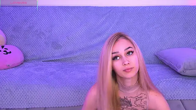 AmyKent  online show from 04-17-26, 03:26