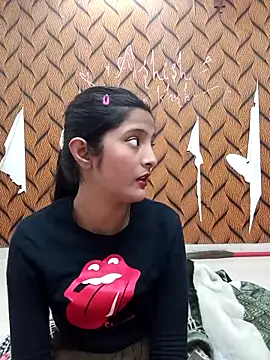 romantic couple1 online show from 02-25-26, 02:01