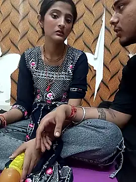 romantic couple1 online show from 09-28-25, 03:13