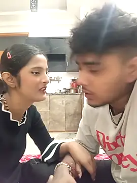 romantic couple1 online show from 02-12-26, 12:32