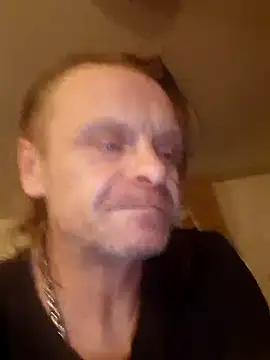 Snapshot of Kuba_Gd chatting on 03-02-25, 03:30 Kuba Gd online show from 03-02-25, 03:30