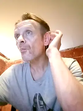 Snapshot of Kuba_Gd chatting on 09-14-25, 10:32 Kuba Gd online show from 09-14-25, 10:32