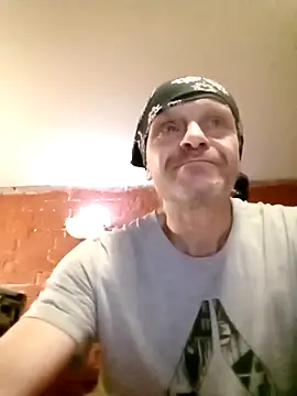 Snapshot of Kuba_Gd chatting on 09-24-25, 08:54 Kuba Gd online show from 09-24-25, 08:54