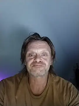 Snapshot of Kuba_Gd chatting on 06-11-26, 01:05 Kuba Gd online show from 06-11-26, 01:05