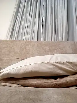 Marian Zeller online show from 10-21-25, 09:09