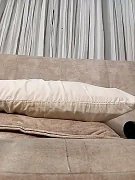 Marian Zeller online show from 11-02-25, 04:28