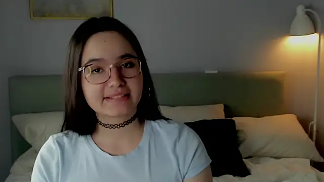 Snapshot of WildaBisom chatting on 10-23-25, 01:04 WildaBisom online show from 10-23-25, 01:04