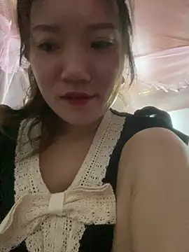 Snapshot of Pyy07 chatting on 02-07-26, 06:10 Pyy07 online show from 02-07-26, 06:10