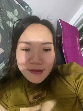 Snapshot of Pyy07 chatting on 02-22-26, 01:35 Pyy07 online show from 02-22-26, 01:35