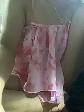 Snapshot of Pyy07 chatting on 10-11-25, 12:50 Pyy07 online show from 10-11-25, 12:50