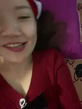 Snapshot of Pyy07 chatting on 02-17-26, 04:54 Pyy07 online show from 02-17-26, 04:54