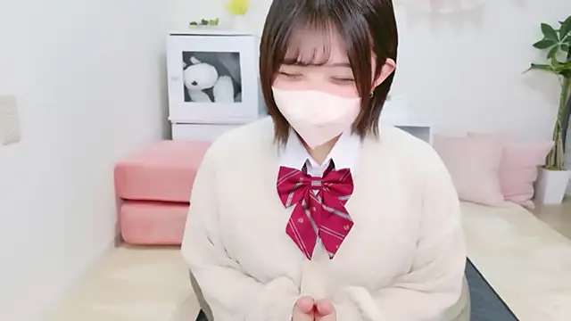 Hinata Sun online show from 09-22-25, 10:10