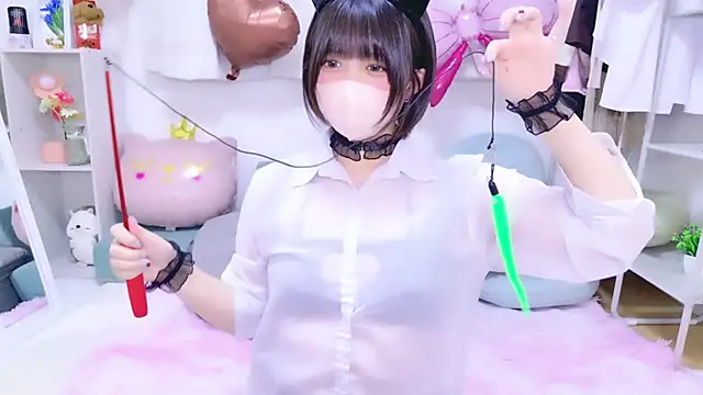 Hinata Sun online show from 03-27-26, 05:25