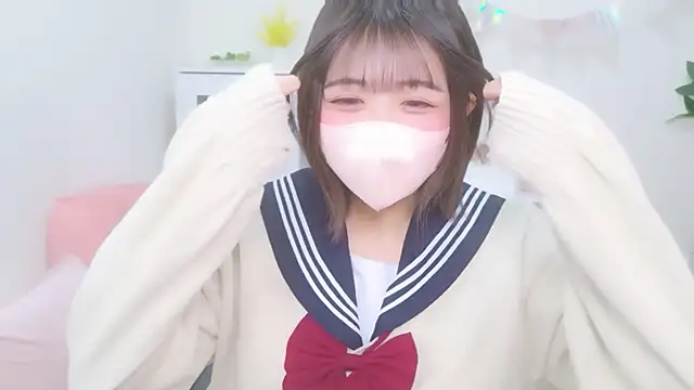 Hinata Sun online show from 10-25-25, 01:45