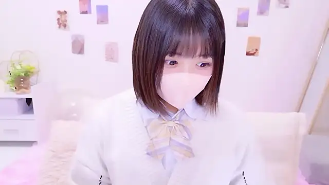 Hinata Sun online show from 11-23-25, 12:15