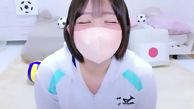 Snapshot of Hinata_Sun chatting on 06-15-26, 12:05 Hinata Sun online show from 06-15-26, 12:05