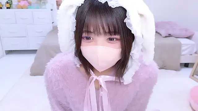 Hinata Sun online show from 11-27-25, 10:05