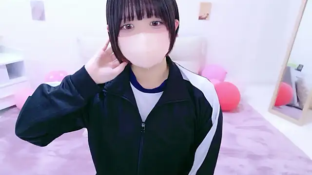 Hinata Sun online show from 04-18-26, 04:59