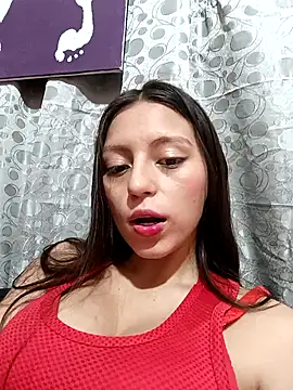 Snapshot of Lahila_ chatting on 10-18-25, 01:13 Lahila online show from 10-18-25, 01:13