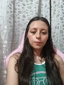 Snapshot of Lahila_ chatting on 06-14-26, 03:13 Lahila online show from 06-14-26, 03:13