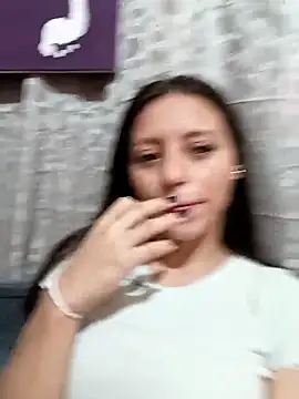 Lahila  online show from 10-27-25, 01:45