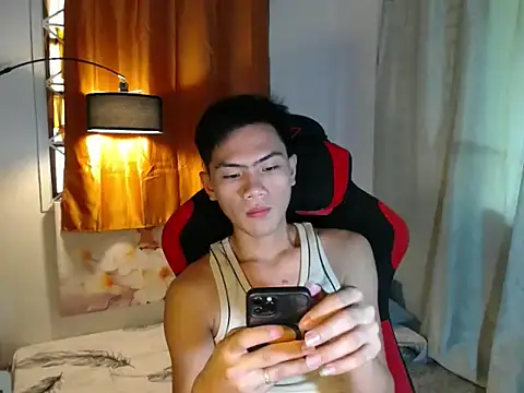 alex cummer online show from 04-21-26, 02:47