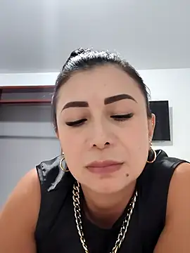 Snapshot of mia_mancinii chatting on 07-18-26, 03:15 mia mancinii online show from 07-18-26, 03:15