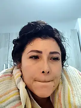 Snapshot of mia_mancinii chatting on 05-20-26, 05:21 mia mancinii online show from 05-20-26, 05:21